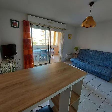 Apartment Lumineux 2 Pieces A 50m De La Avec Ascenseur, Loggia Et Equipements Pour 4 Personnes - Fr-1-423-242 *